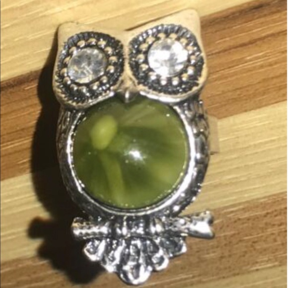 Green Gem Jewel Owl on Perch Bird Rhinestone Eyes Silver Adjustable Costume Ring